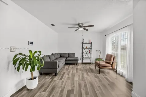 3990 SW Halcomb Street Port St. Lucie FL 34953