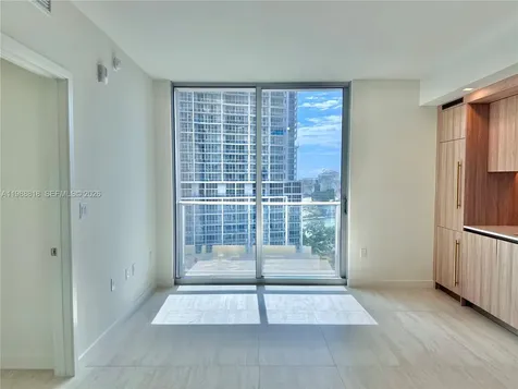 77 SE 5th Street Miami FL 33131