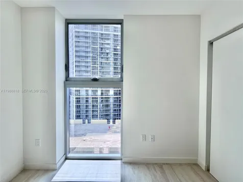 77 SE 5th Street Miami FL 33131