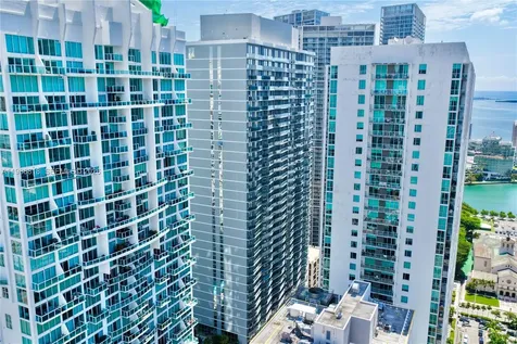 77 SE 5th Street Miami FL 33131