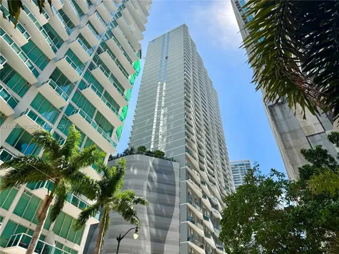 77 SE 5th Street Miami FL 33131