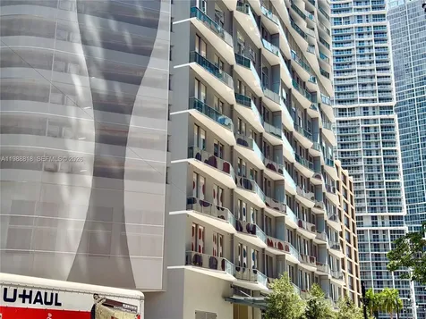 77 SE 5th Street Miami FL 33131