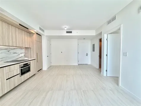 77 SE 5th Street Miami FL 33131