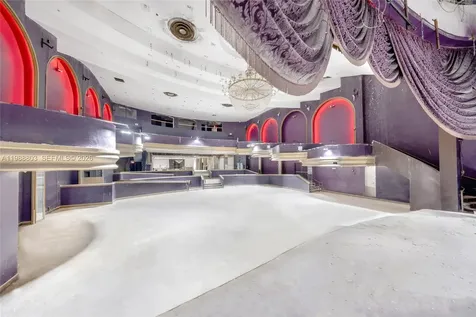 5445 Collins Avenue Miami Beach FL 33140