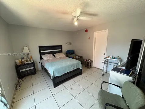 1950 W 56th Street Hialeah FL 33012