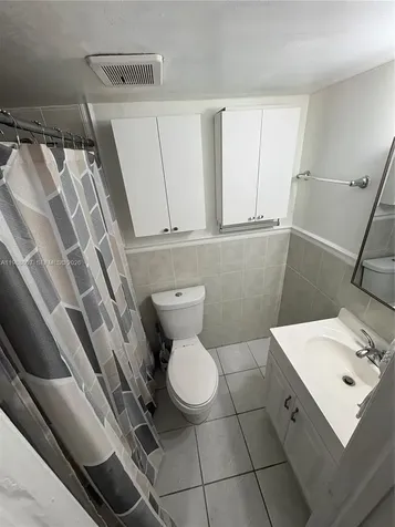 1950 W 56th Street Hialeah FL 33012