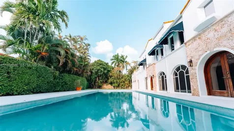 2525 Indian Mound Trail Coral Gables FL 33134
