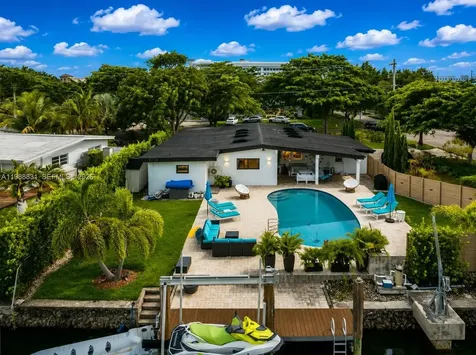 1805 Keystone Boulevard North Miami FL 33181