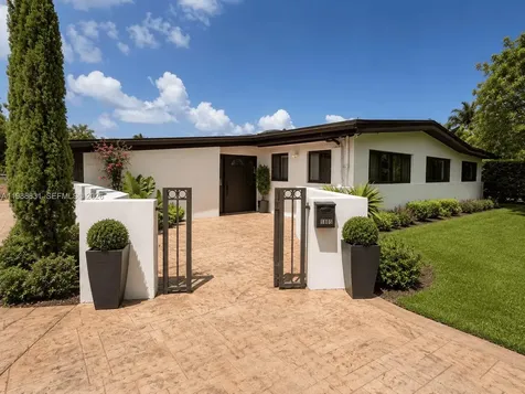 1805 Keystone Boulevard North Miami FL 33181