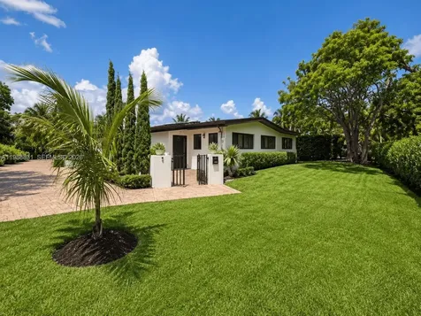 1805 Keystone Boulevard North Miami FL 33181
