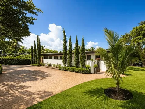1805 Keystone Boulevard North Miami FL 33181