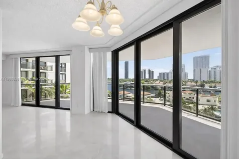 19667 Turnberry Way Aventura FL 33180