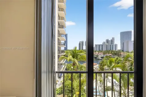 19667 Turnberry Way Aventura FL 33180