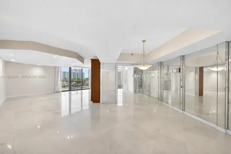 19667 Turnberry Way Aventura FL 33180