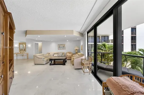 19667 Turnberry Way Aventura FL 33180