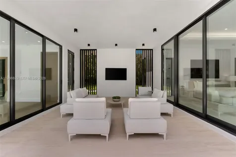 9790 SW 114th Street Miami FL 33176