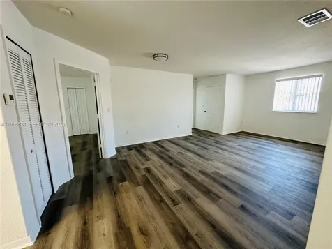 5705 NW 109th Avenue Doral FL 33178
