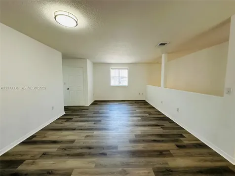 5705 NW 109th Avenue Doral FL 33178