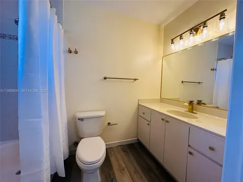 5705 NW 109th Avenue Doral FL 33178