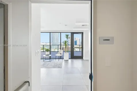 239 SW 9th Street Miami FL 33130