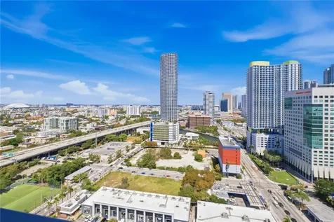 239 SW 9th Street Miami FL 33130