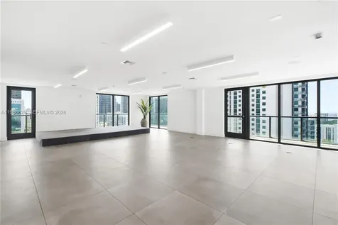 239 SW 9th Street Miami FL 33130
