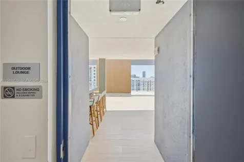 239 SW 9th Street Miami FL 33130