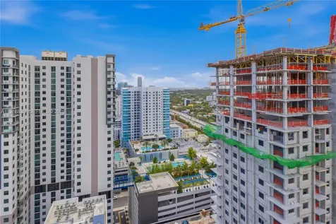 239 SW 9th Street Miami FL 33130