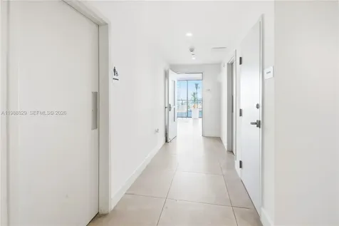 239 SW 9th Street Miami FL 33130