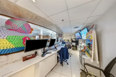 5445 Collins Avenue Miami Beach FL 33140