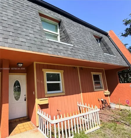 6131 SW 42nd Court Davie FL 33314