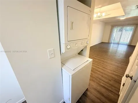 6131 SW 42nd Court Davie FL 33314