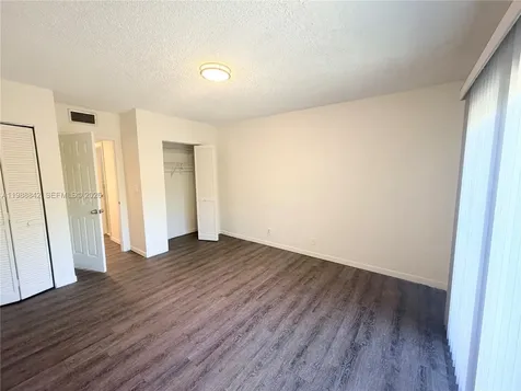 6131 SW 42nd Court Davie FL 33314