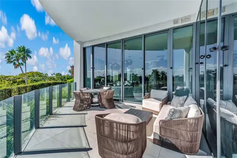 2811 S Bayshore Drive Miami FL 33133