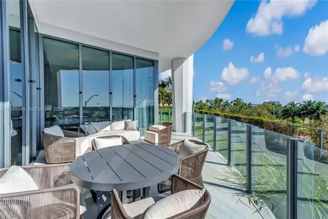 2811 S Bayshore Drive Miami FL 33133
