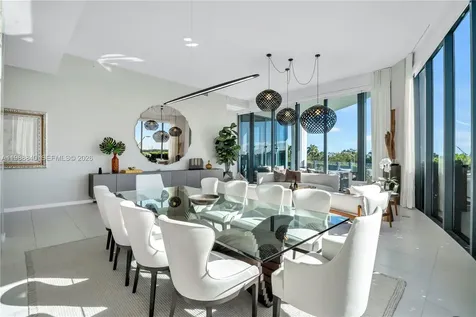 2811 S Bayshore Drive Miami FL 33133