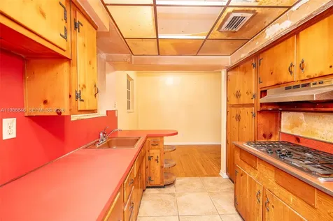 2010 NW 185th Terrace Miami Gardens FL 33056
