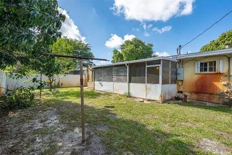 2010 NW 185th Terrace Miami Gardens FL 33056