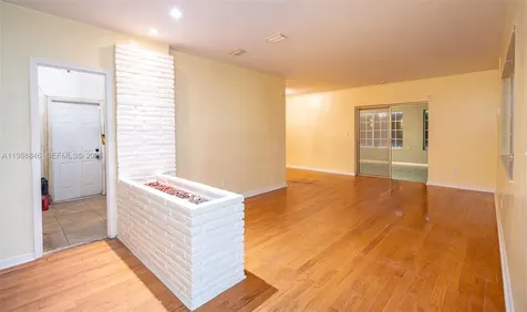 2010 NW 185th Terrace Miami Gardens FL 33056