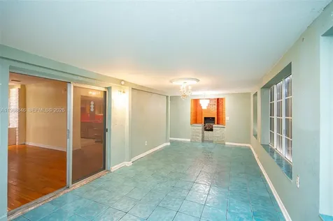 2010 NW 185th Terrace Miami Gardens FL 33056