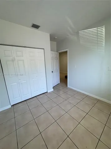 2518 SE 15th Place Homestead FL 33035