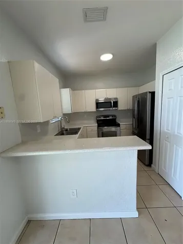 2518 SE 15th Place Homestead FL 33035