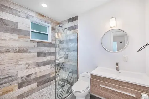 529 NW 42nd Street Miami FL 33127