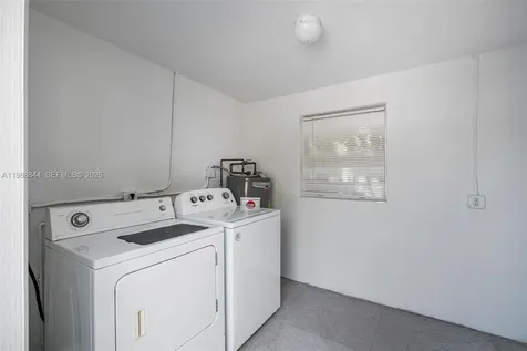 529 NW 42nd Street Miami FL 33127