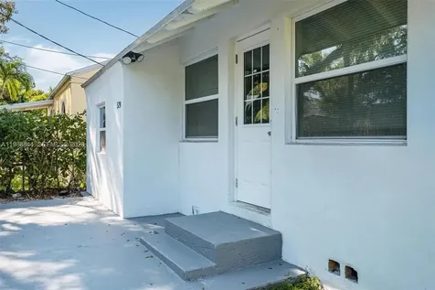 529 NW 42nd Street Miami FL 33127