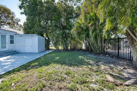 529 NW 42nd Street Miami FL 33127