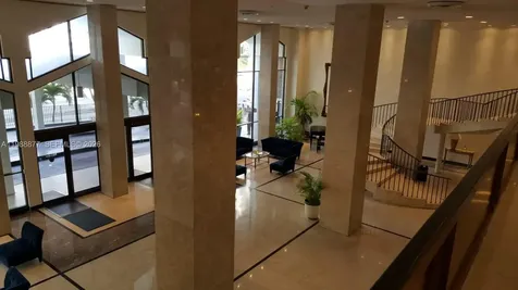 5601 Collins Avenue Miami Beach FL 33140