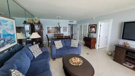 5601 Collins Avenue Miami Beach FL 33140