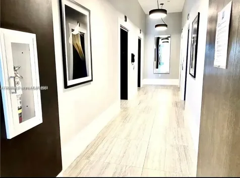 140 S Dixie Highway Hollywood FL 33020