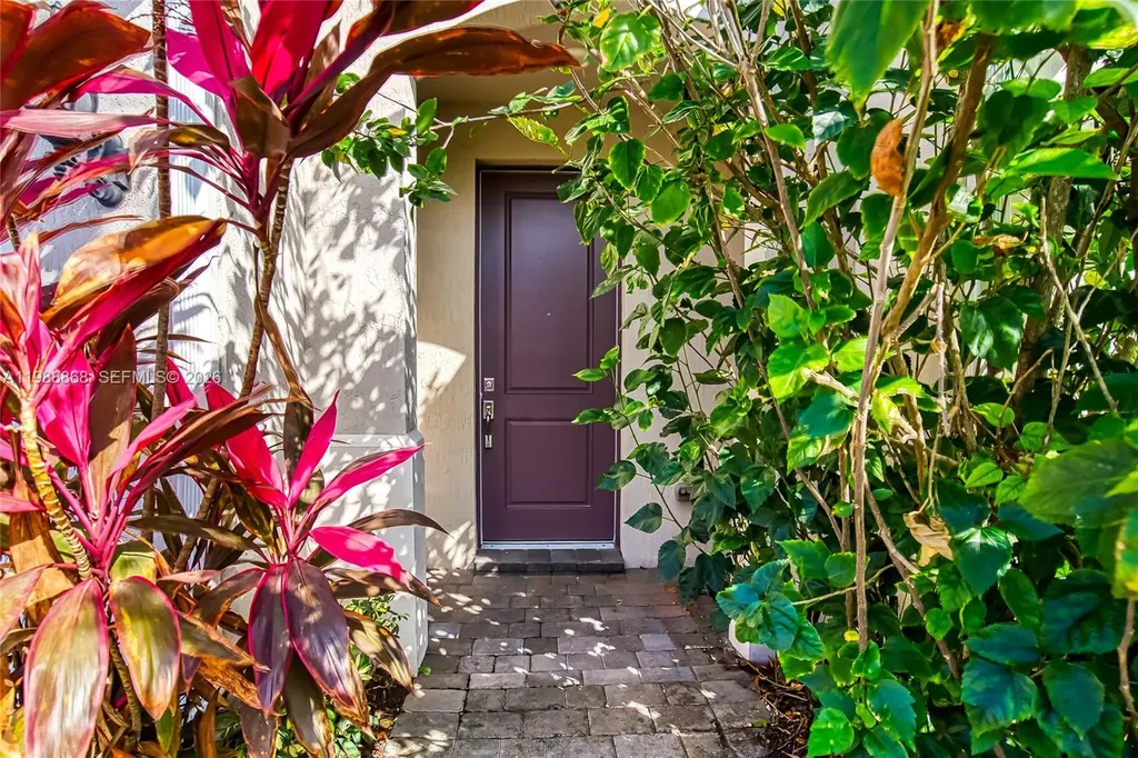 1475 Silk Oak Drive Hollywood FL 33021